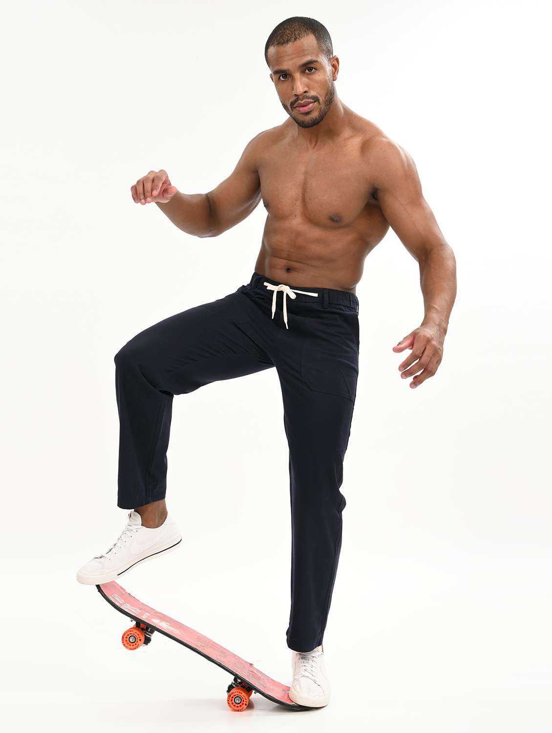 men solid mid rise relaxed fit cargo - 22012867 -  Standard Image - 3