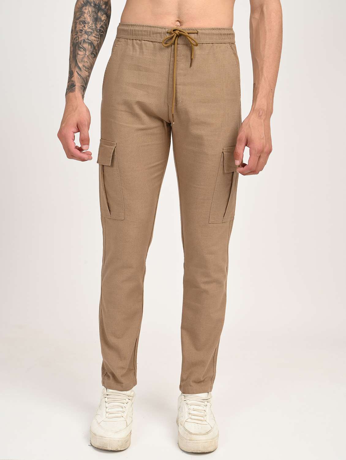 men solid mid rise relaxed fit cargo - 22012883 -  Zoom Image - 0