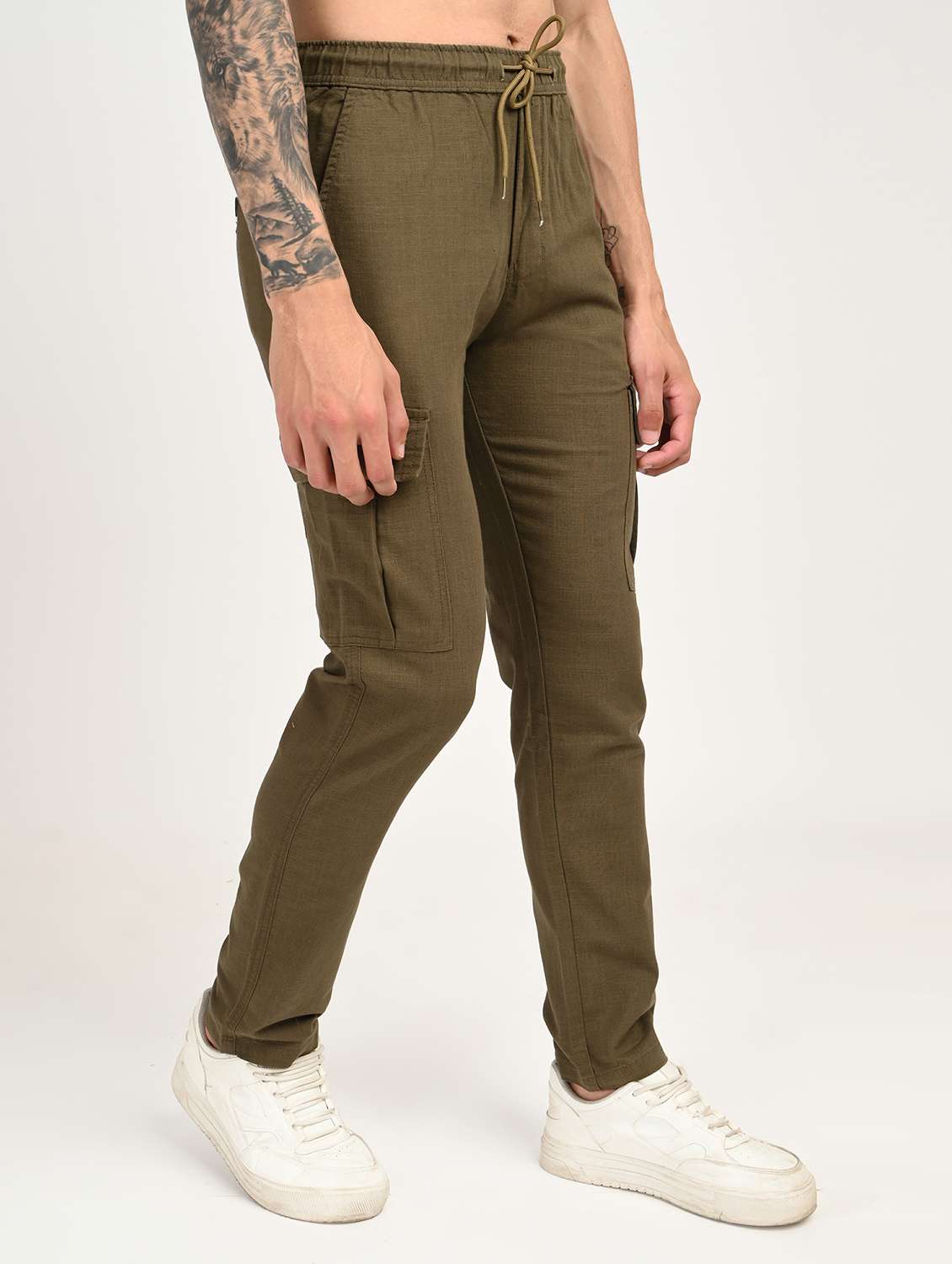 men solid mid rise relaxed fit cargo - 22012884 - Standard Image - 3