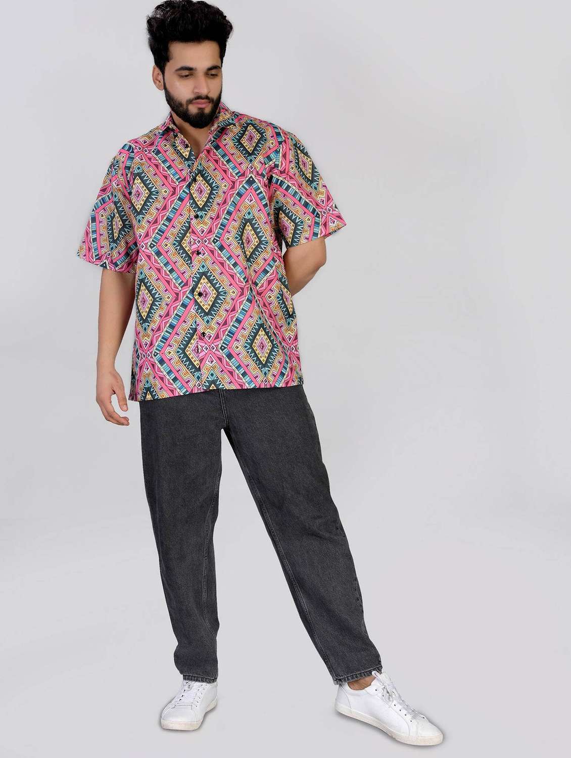 men geometric printed short sleeve oversized casual shirt - 22012962 -  Standard Image - 3