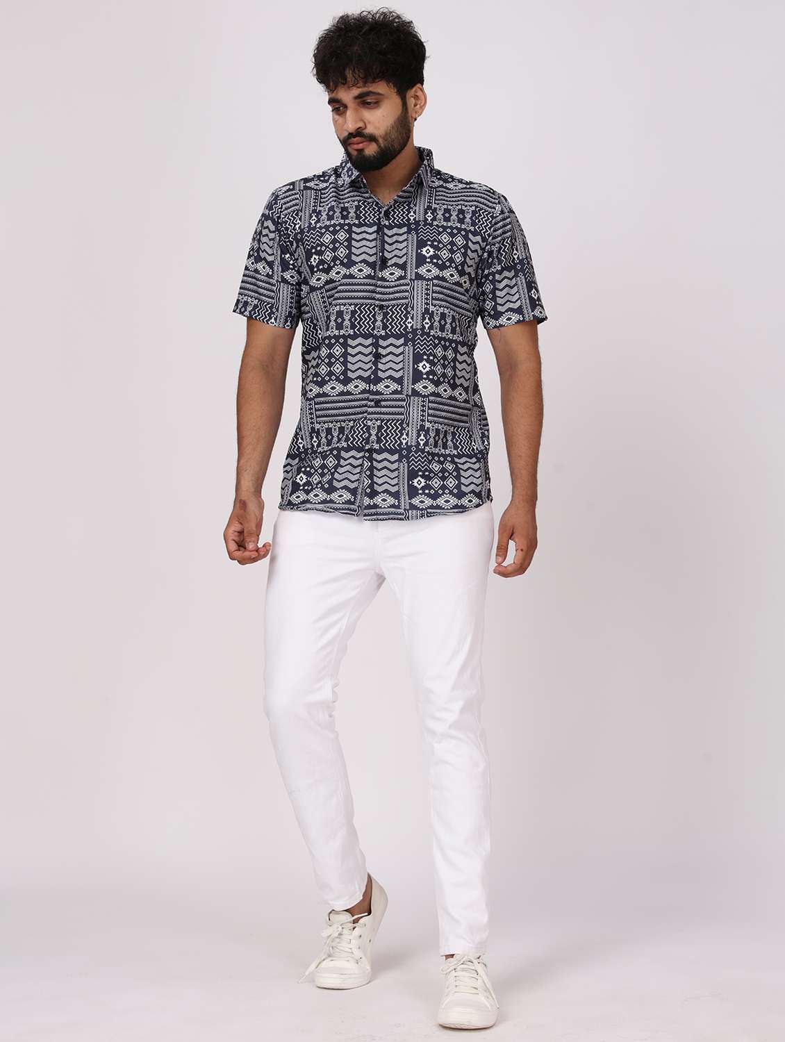 men printed short sleeve regular fit casual shirt - 22012987 -  Standard Image - 3