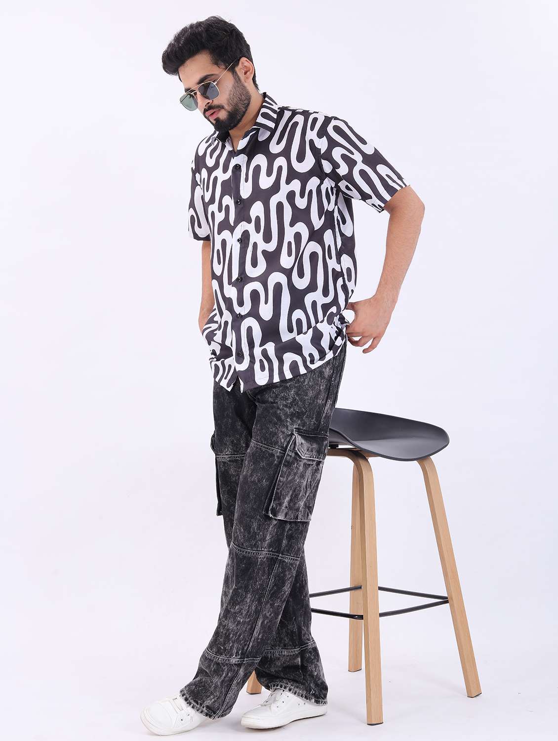 men printed short sleeve oversized casual shirt - 22013082 -  Standard Image - 3