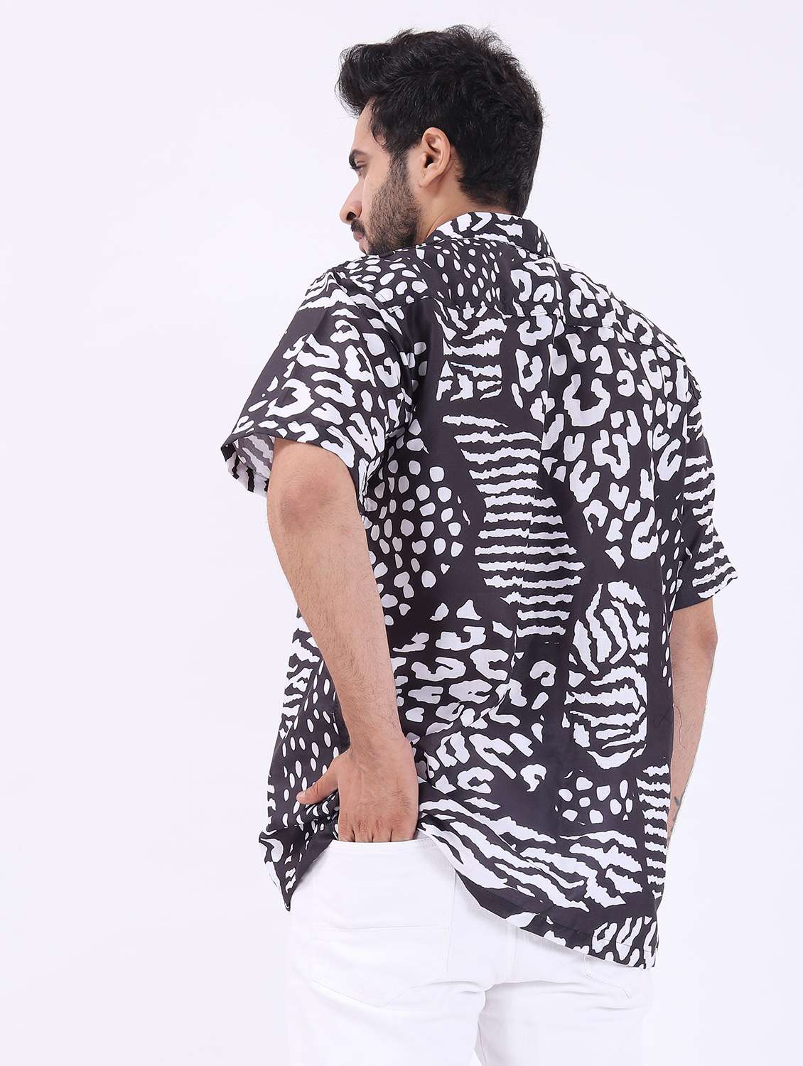 men printed short sleeve oversized casual shirt - 22013149 -  Standard Image - 3