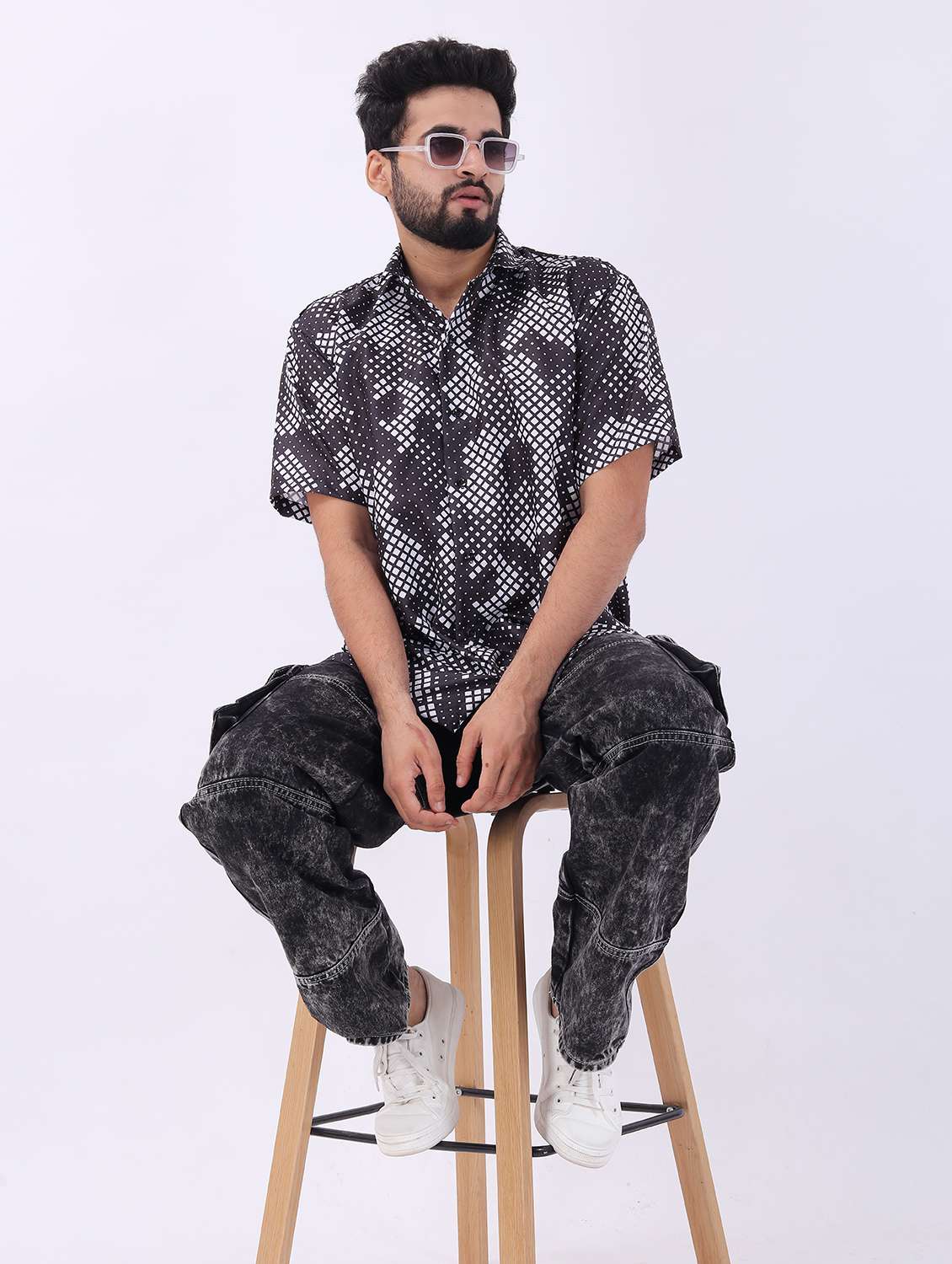 men printed short sleeve oversized casual shirt - 22013150 -  Standard Image - 3