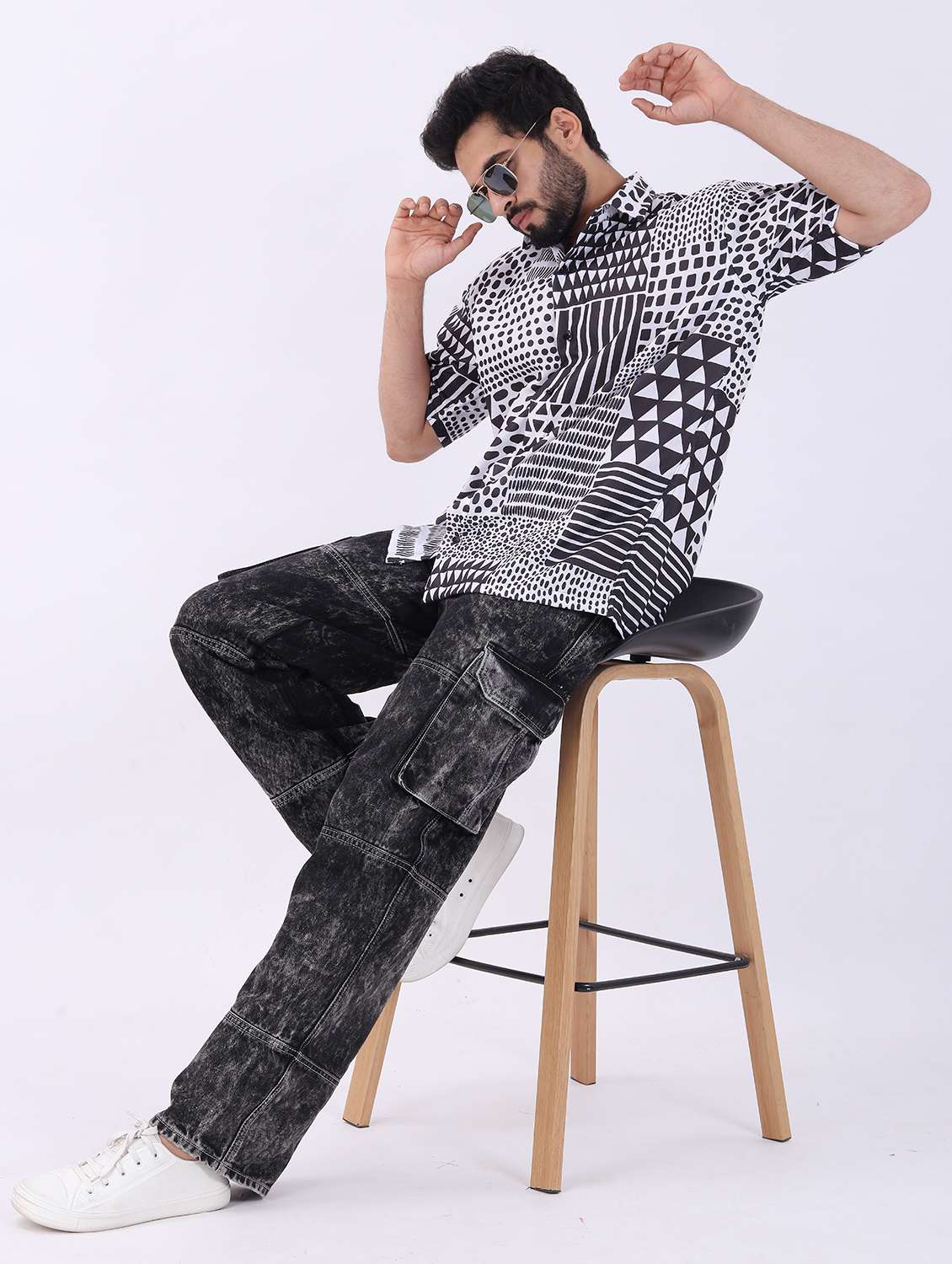 men printed short sleeve oversized casual shirt - 22013152 -  Standard Image - 3