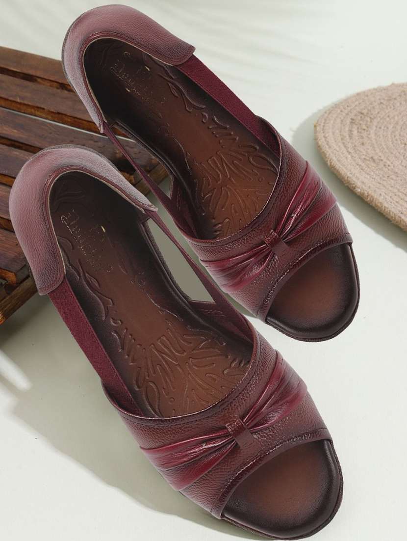 women solid peep toe slip on ballerina