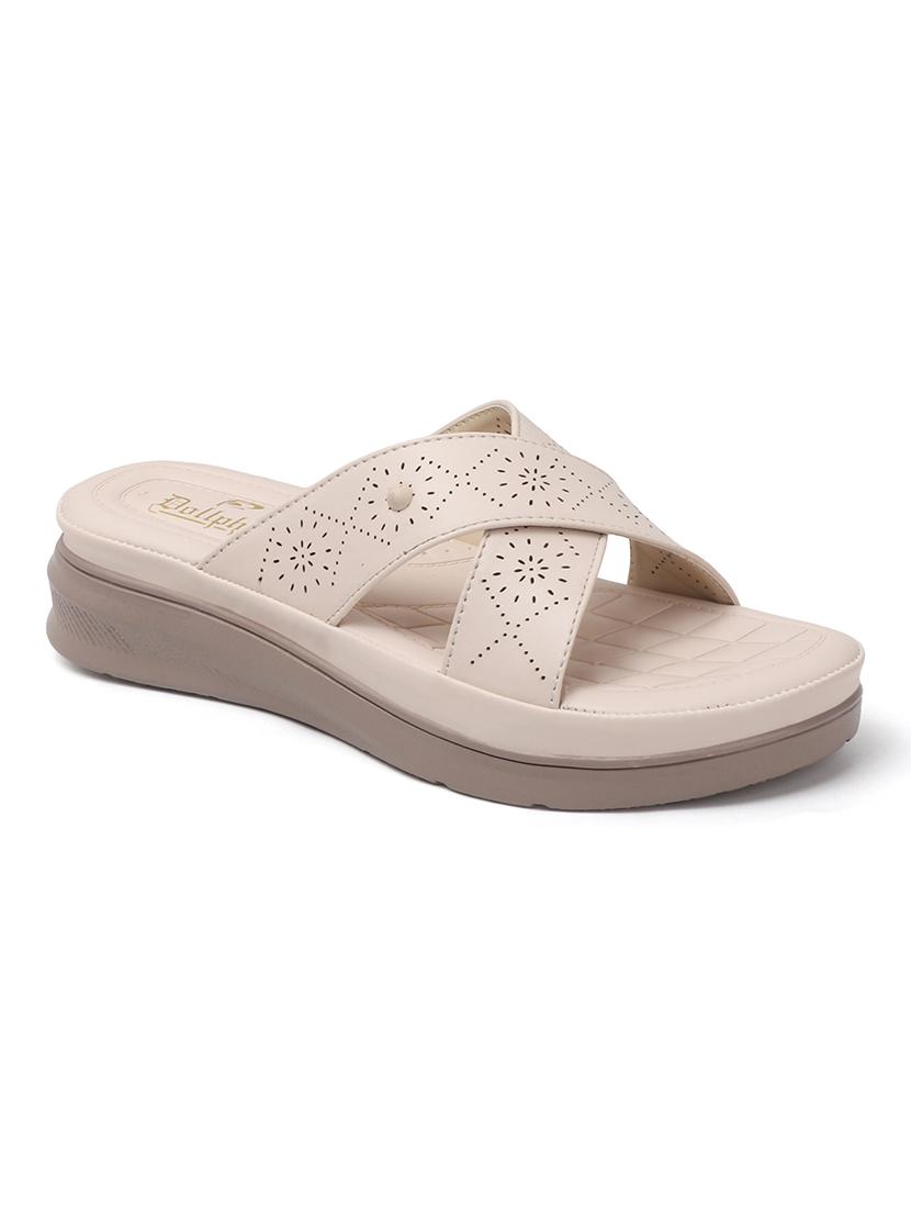 women solid slip on flats - 22013281 - Standard Image - 3