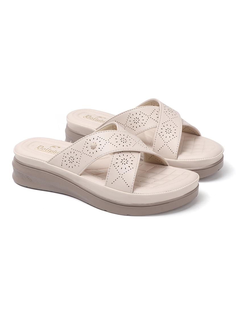 women solid slip on flats - 22013281 - Standard Image - 5