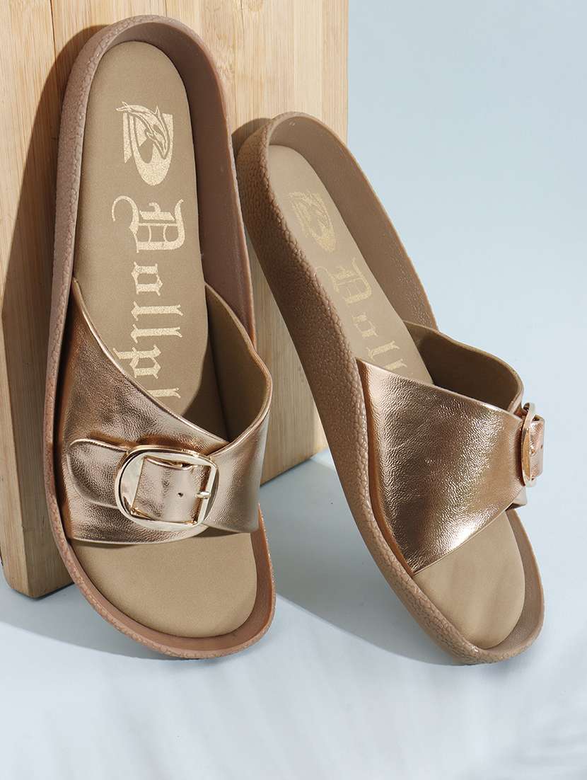 women solid slip on flats - 22013302 - Zoom Image - 0