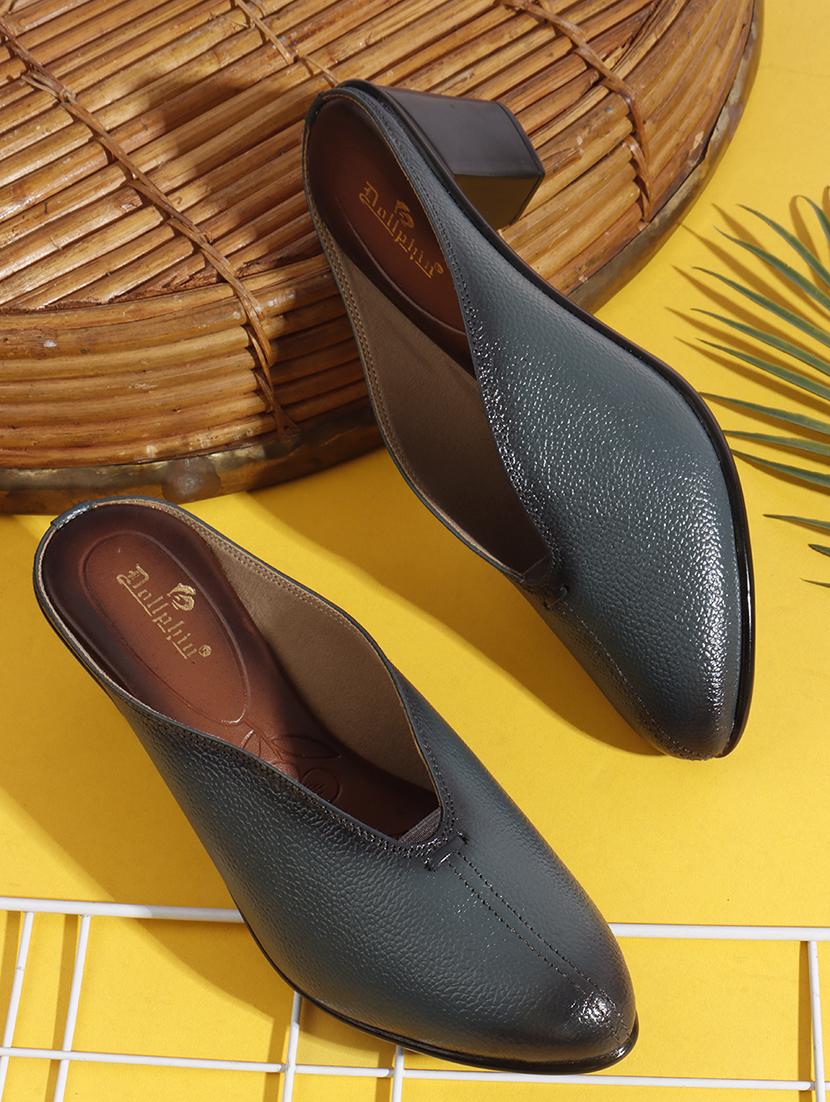 women solid slip on block heel mule - 22013338 - Zoom Image - 0
