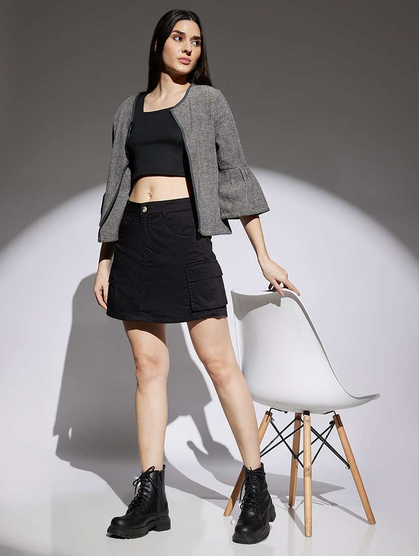 women black solid high rise cargo skirt - 22013360 - Standard Image - 5