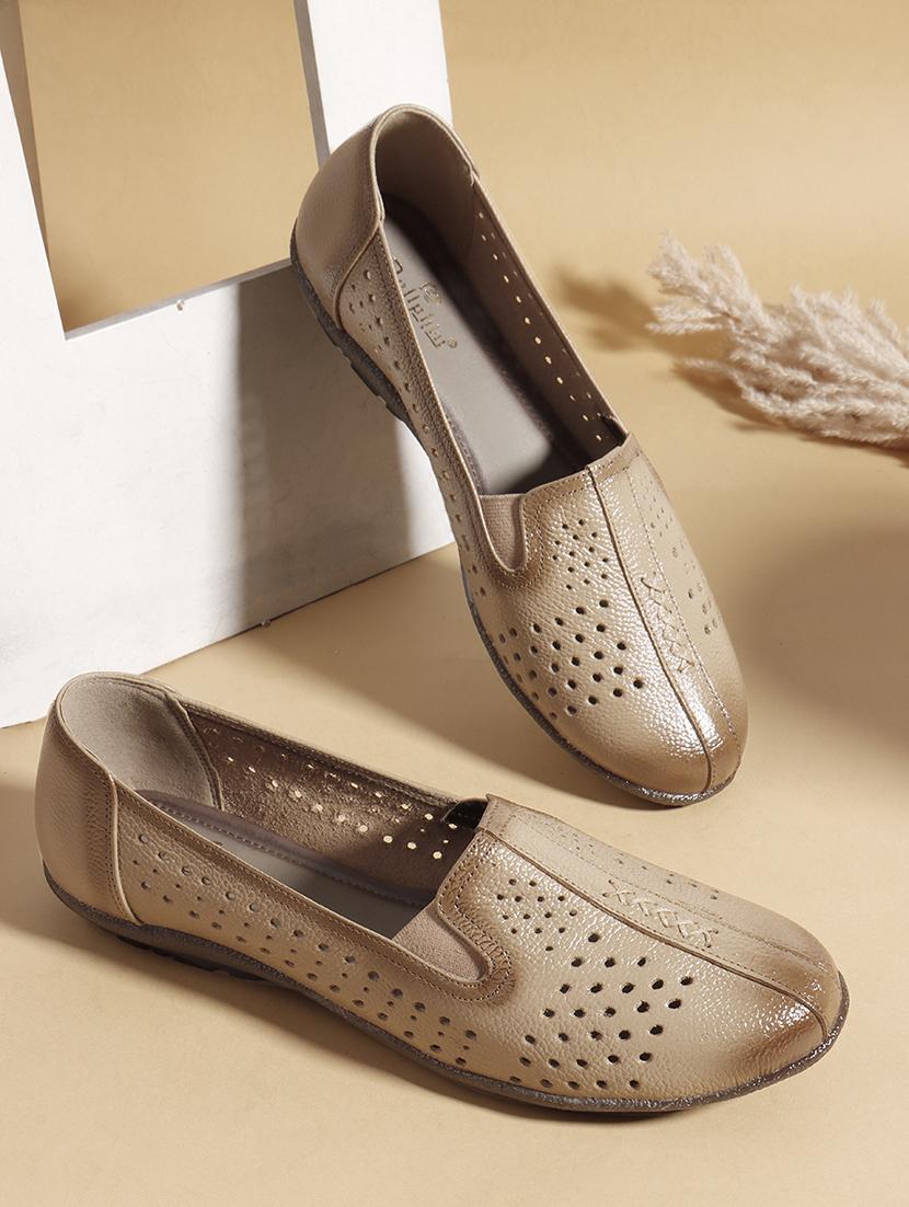women beige slip on ballerina