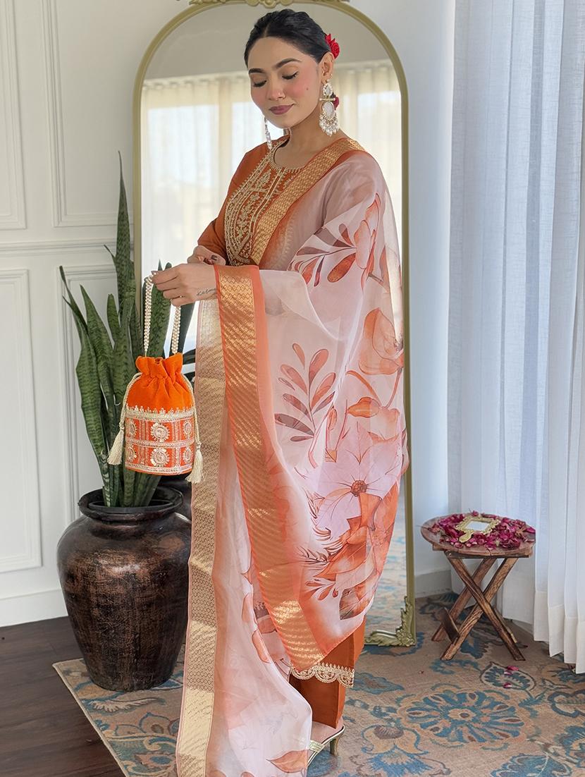 women embroidered three quarter sleeve kurta pant with dupatta set - 22014112 - Standard Image - 3