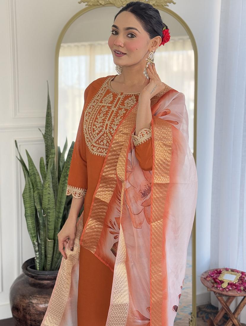 women embroidered three quarter sleeve kurta pant with dupatta set - 22014112 - Standard Image - 5