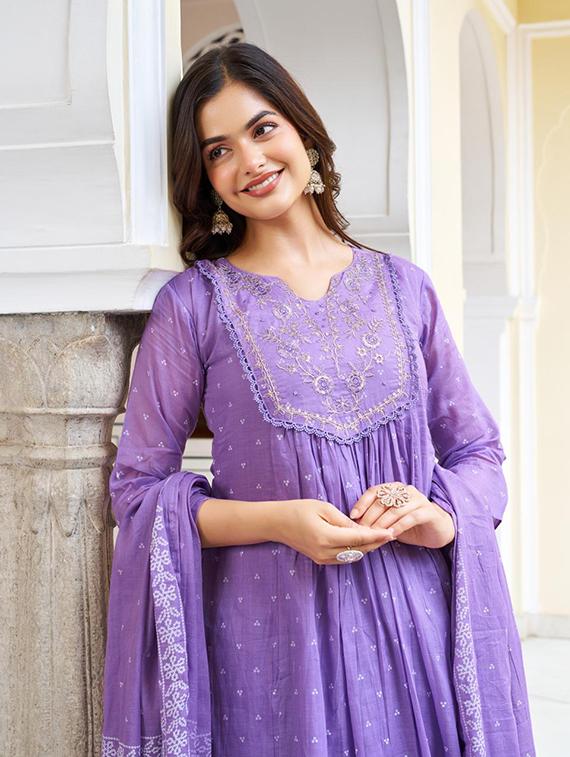 women embroidered three quarter sleeve kurta pant with dupatta set - 22014132 - Standard Image - 5