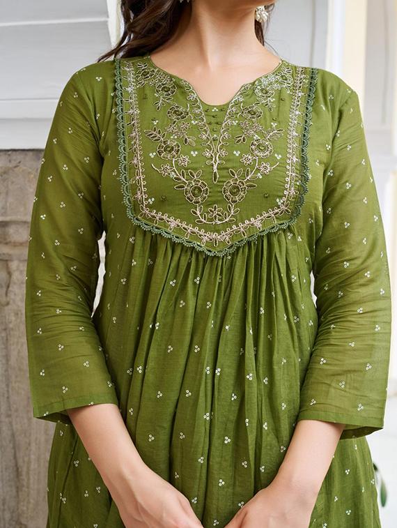 women embroidered three quarter sleeve kurta pant with dupatta set - 22014134 - Standard Image - 5