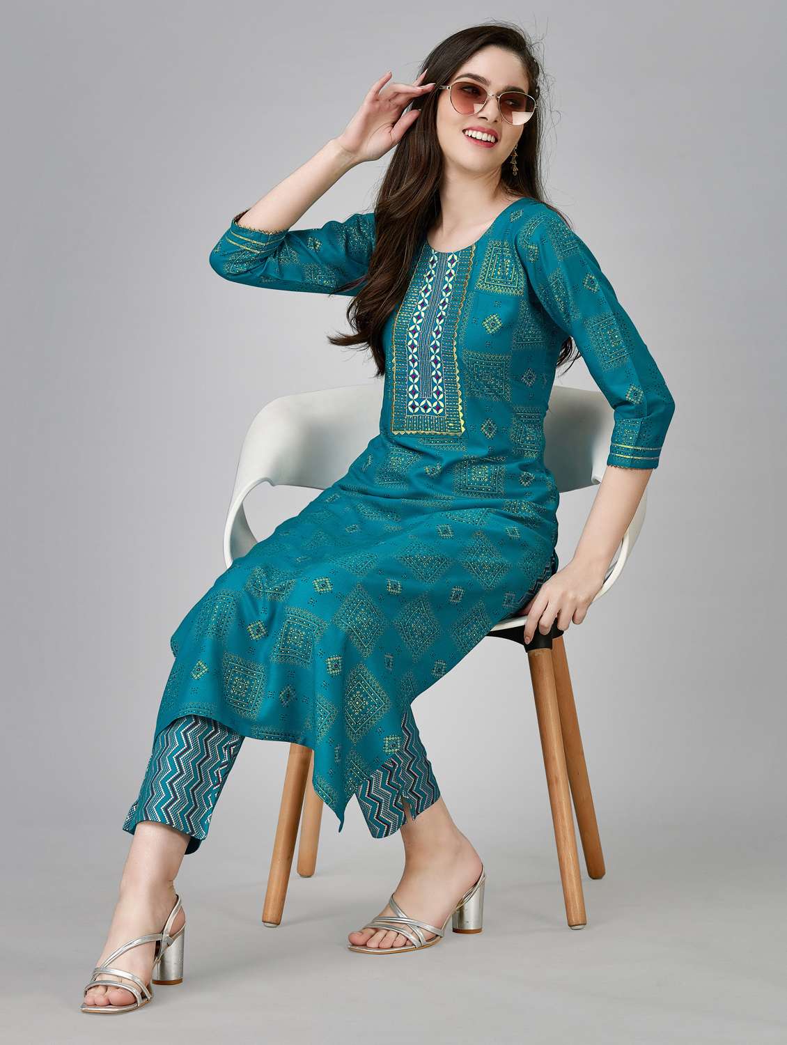 women printed three quarter sleeve kurta pant set - 22014148 -  Zoom Image - 0
