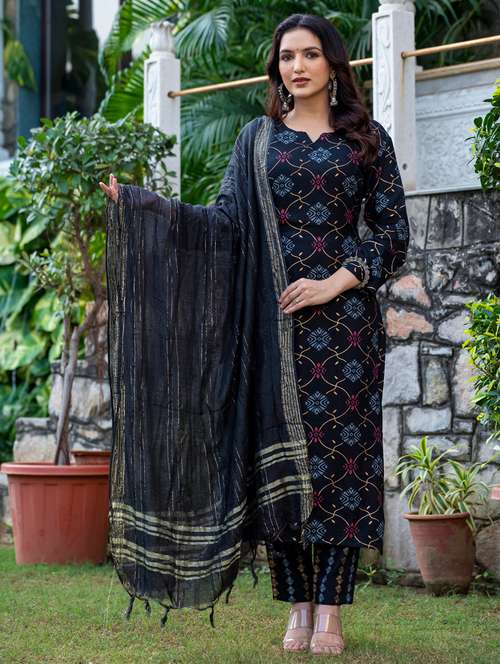 black viscose kurta pant  set - 22014159 -  Standard Image - 0
