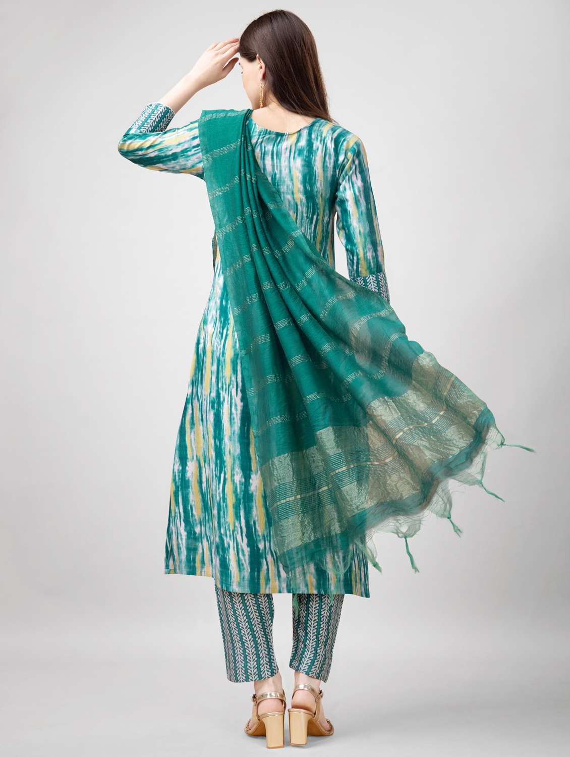 women printed three quarter sleeve kurta pant with dupatta set - 22014176 - Standard Image - 3