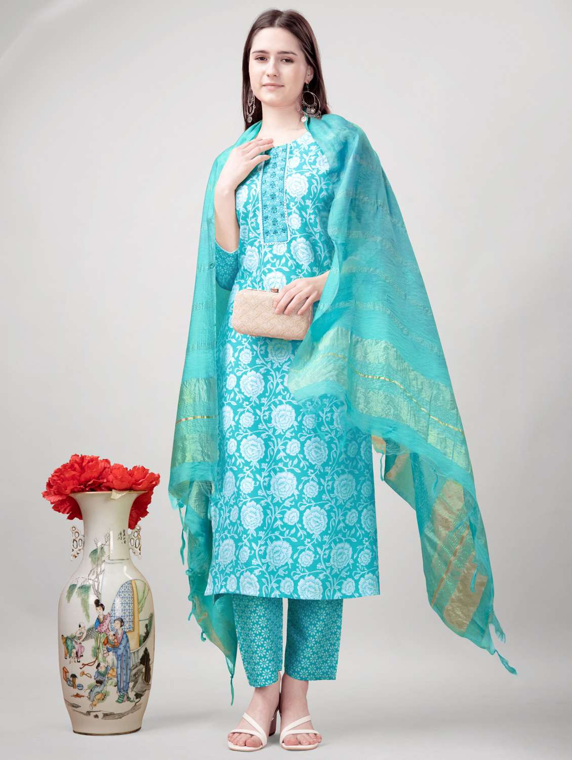 women three quarter sleeve kurta pant with dupatta set - 22014188 - Zoom Image - 0