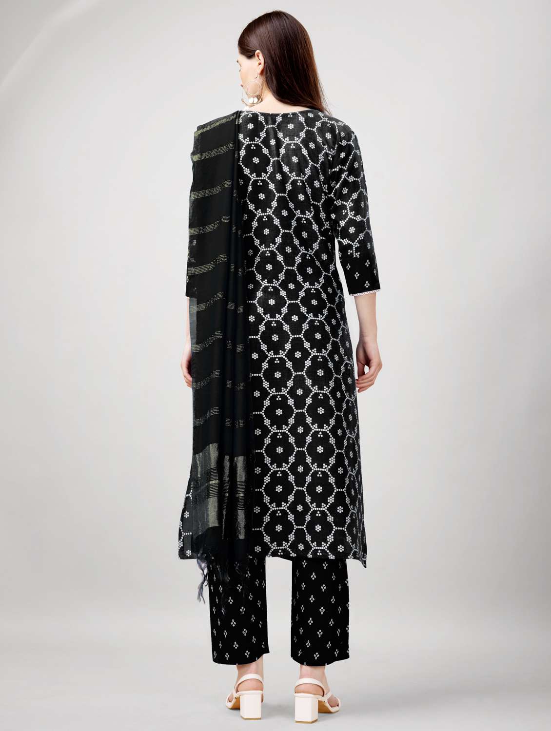 women three quarter sleeve kurta pant with dupatta set - 22014189 - Standard Image - 3