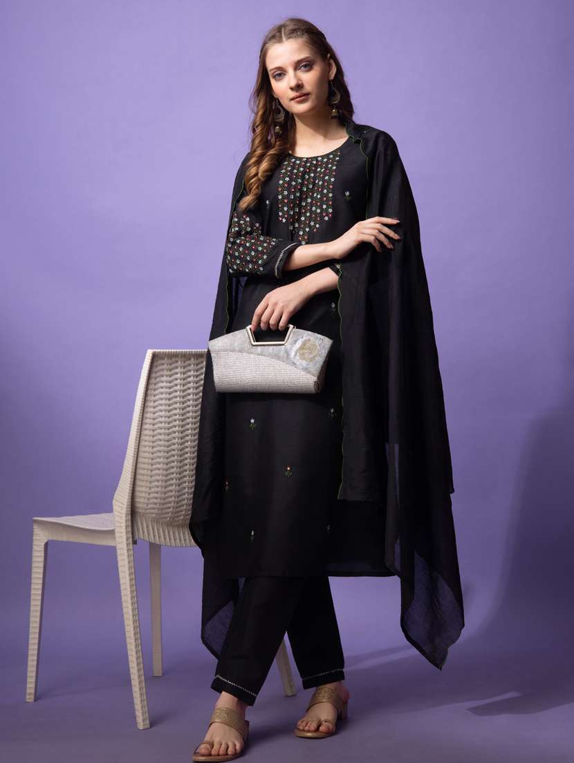 women three quarter sleeve kurta pant with dupatta set - 22014194 -  Zoom Image - 0