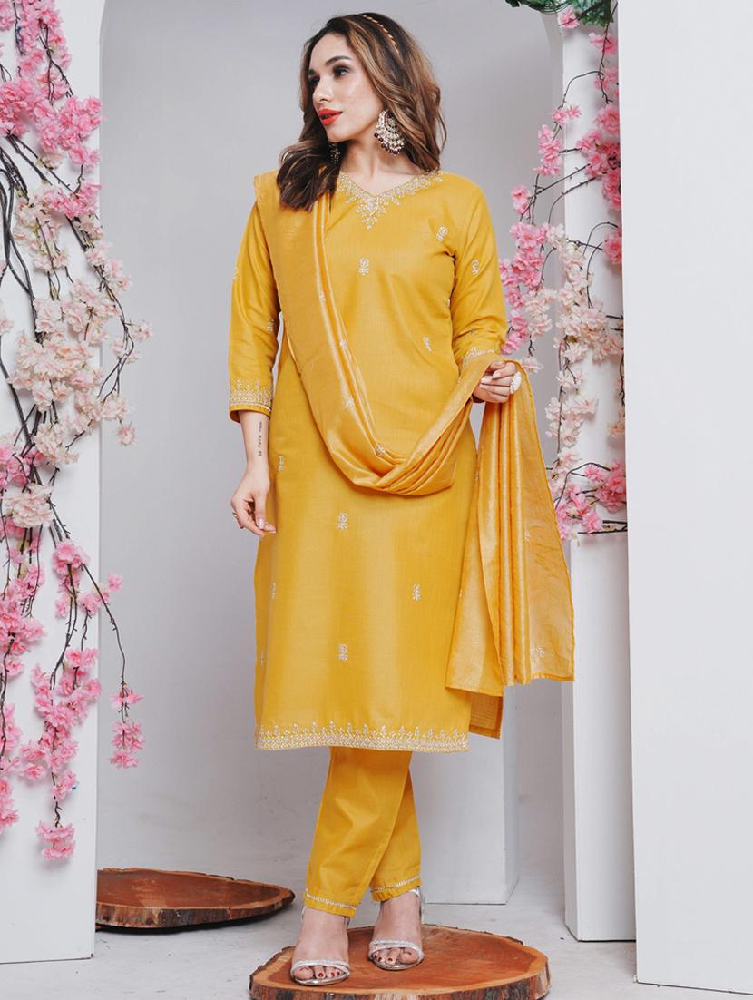 women three quarter sleeve kurta pant with dupatta set - 22014197 - Zoom Image - 0
