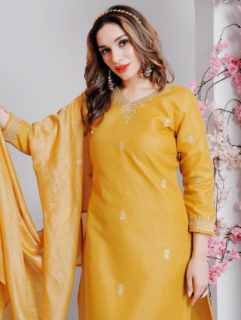 women three quarter sleeve kurta pant with dupatta set - 22014197 - Standard Image - 3