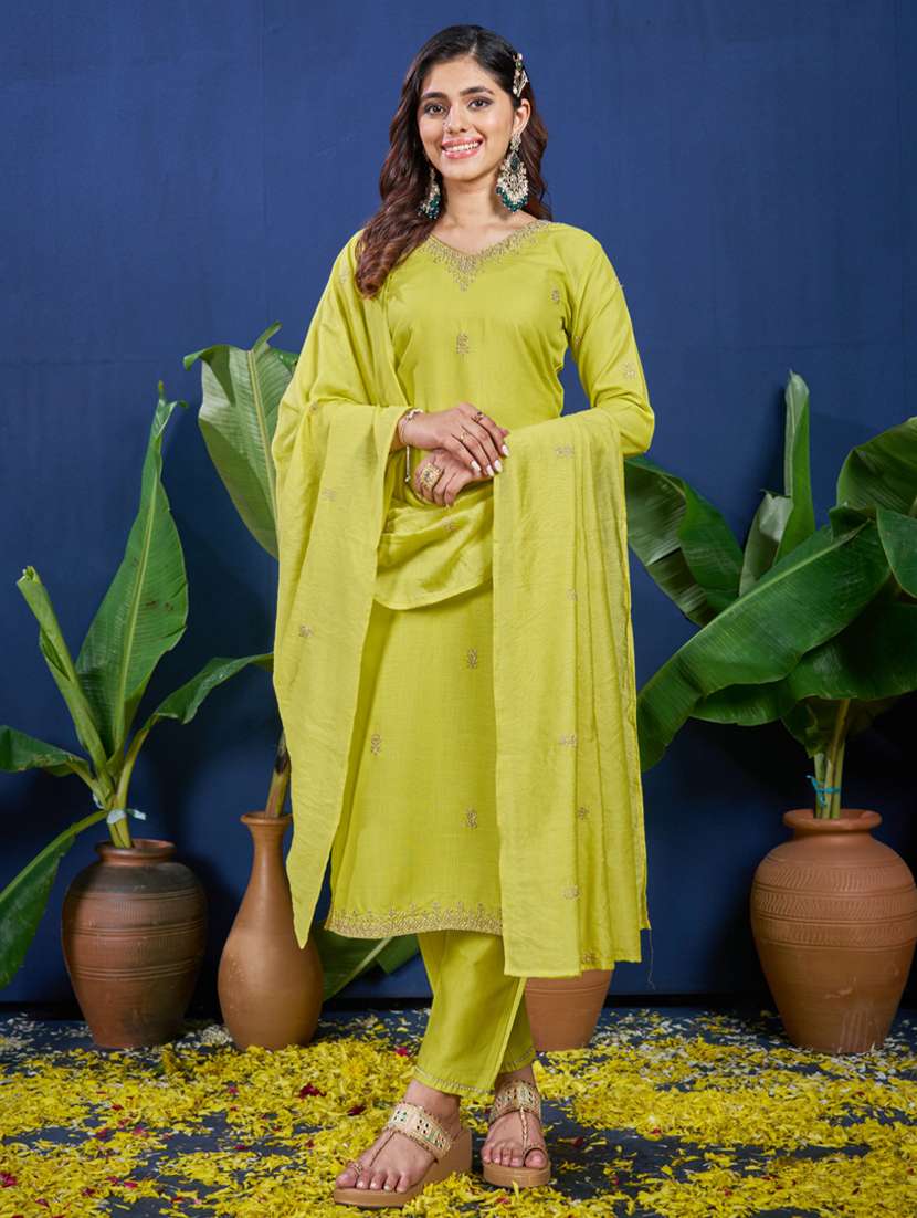 women three quarter sleeve kurta pant with dupatta set