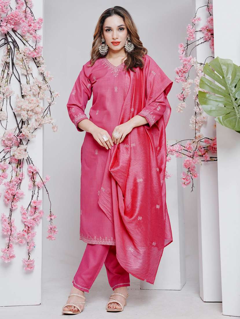 women three quarter sleeve kurta pant with dupatta set - 22014202 -  Zoom Image - 0