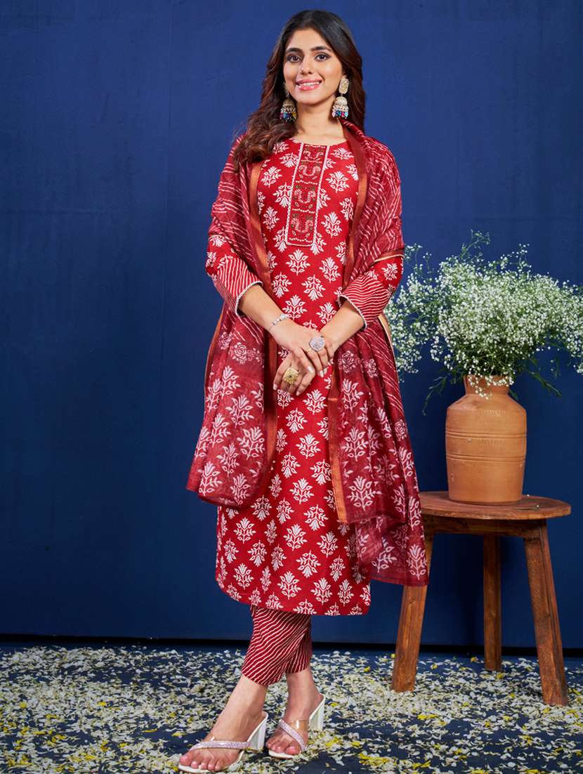 women three quarter sleeve kurta pant with dupatta set