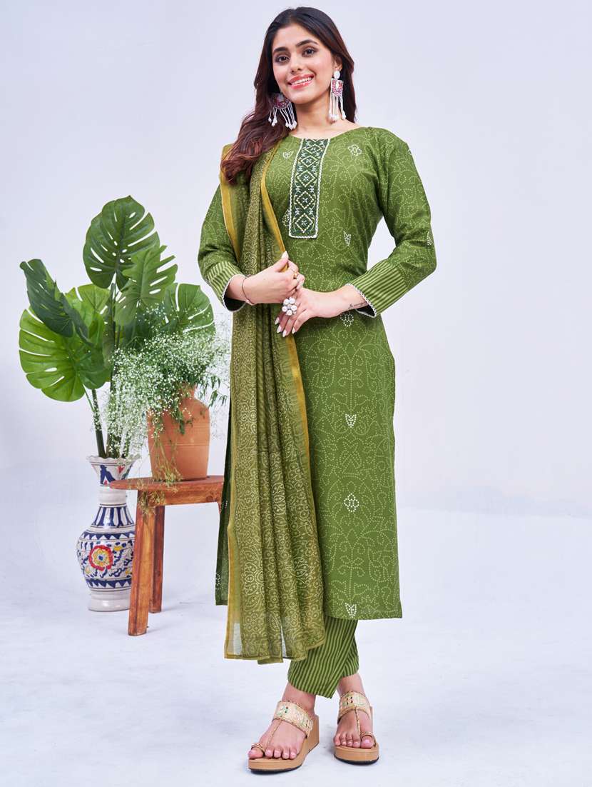 women three quarter sleeve kurta pant with dupatta set