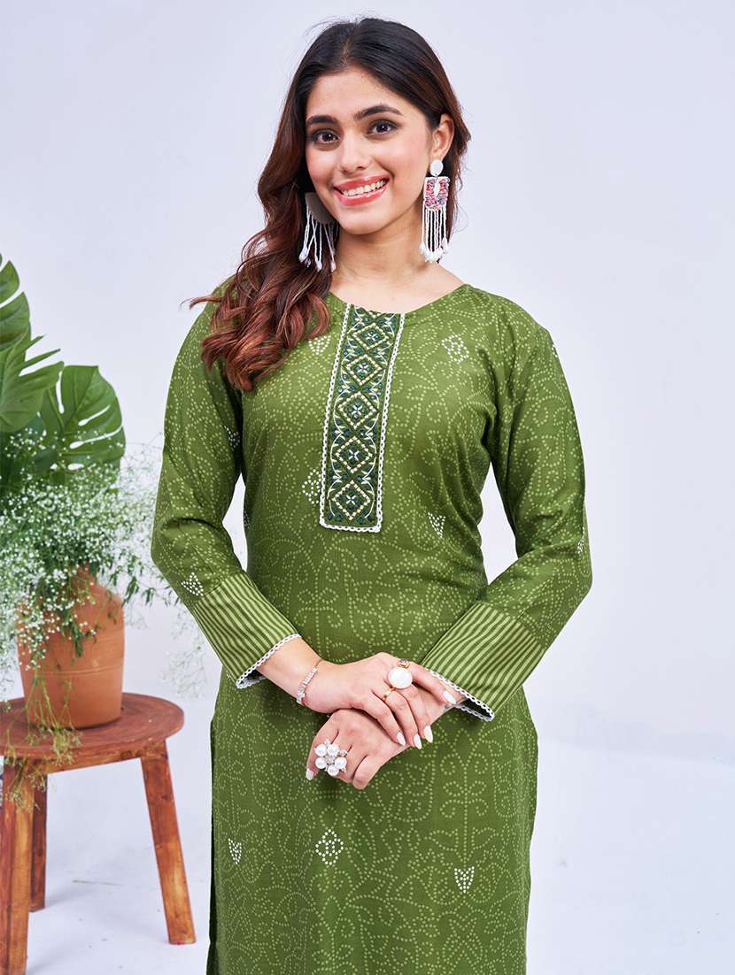 women three quarter sleeve kurta pant with dupatta set - 22014207 -  Standard Image - 3