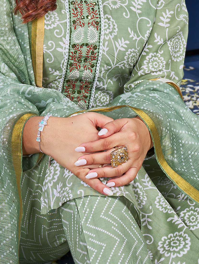 women three quarter sleeve kurta pant with dupatta set - 22014210 -  Standard Image - 5