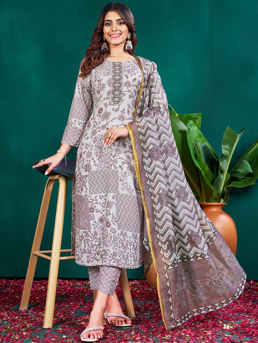 women three quarter sleeve kurta pant with dupatta set