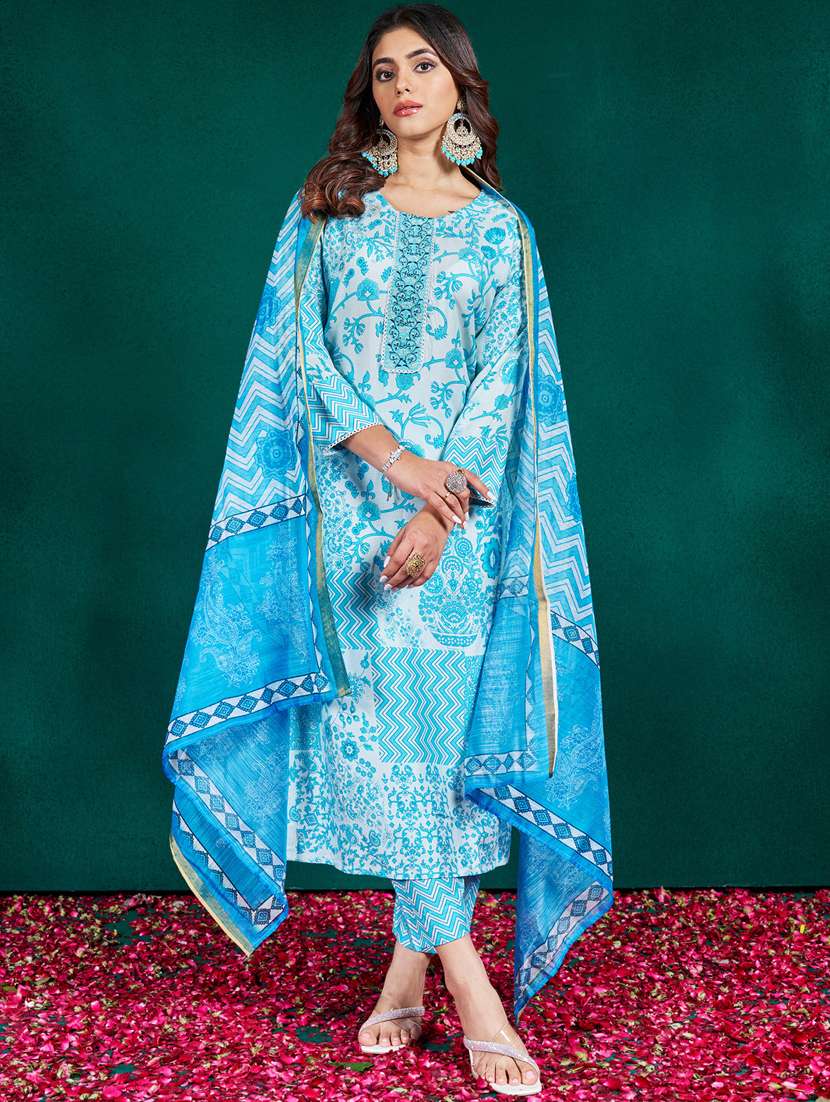 women three quarter sleeve kurta pant with dupatta set - 22014214 - Zoom Image - 0