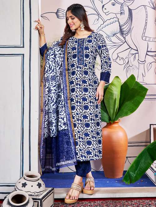 women three quarter sleeve kurta pant with dupatta set - 22014215 - Standard Image - 0