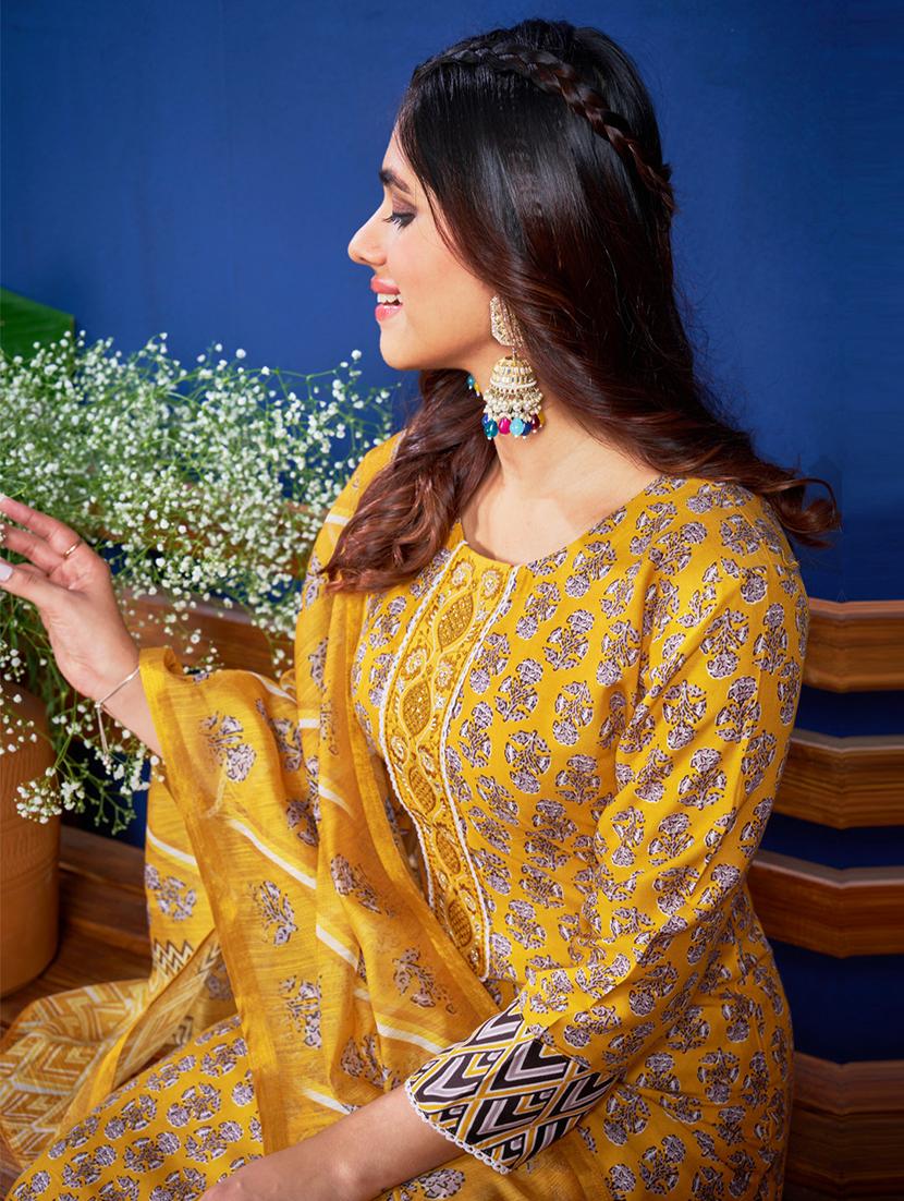 women printed three quarter sleeve kurta pant with dupatta set - 22014220 - Standard Image - 3