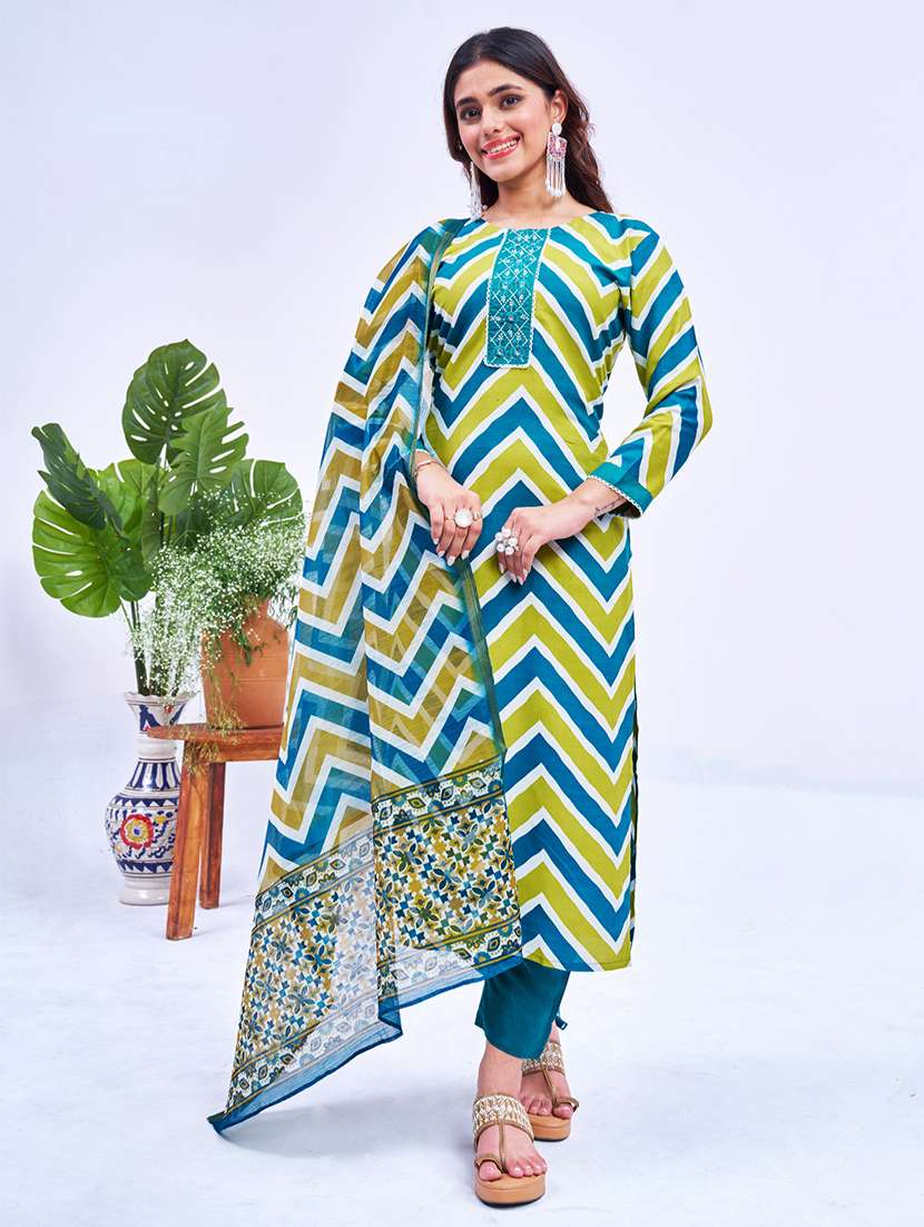 women printed three quarter sleeve kurta pant with dupatta set - 22014227 -  Zoom Image - 0