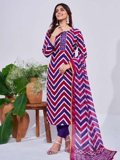 women printed three quarter sleeve kurta pant with dupatta set - 22014228 -  Standard Image - 0