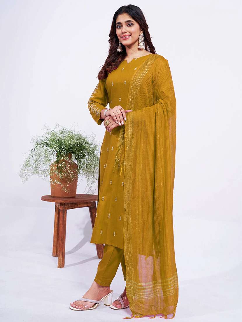 women embroidered three quarter sleeve kurta pant with dupatta set - 22014240 - Zoom Image - 0