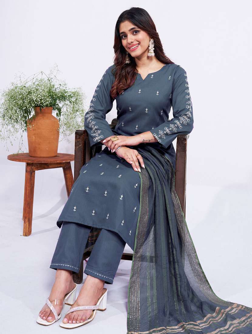 women embroidered three quarter sleeve kurta pant with dupatta set - 22014241 - Standard Image - 3