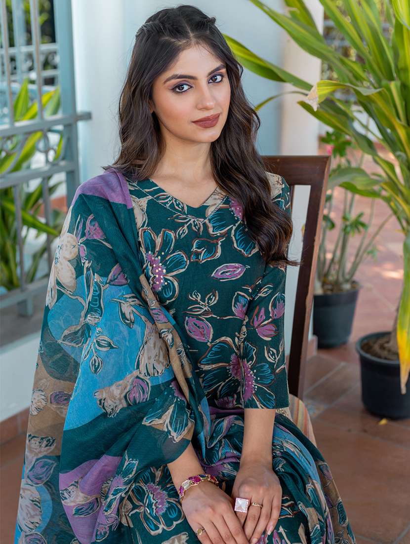 women three quarter sleeve kurta pant with dupatta set - 22014257 - Standard Image - 5