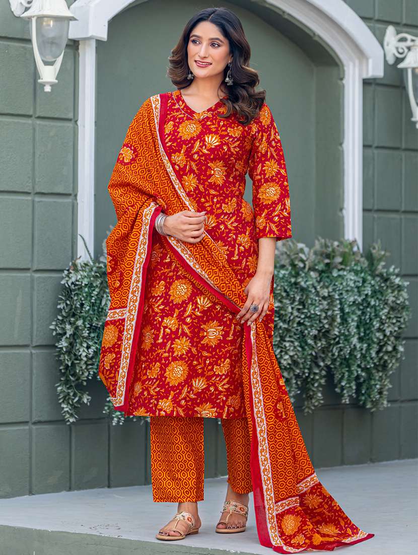women printed three quarter sleeve kurta pant with dupatta set