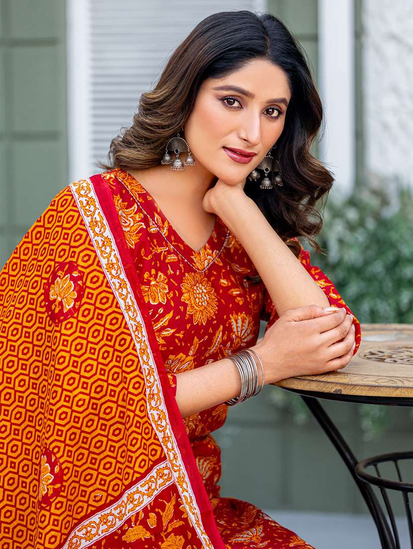 women printed three quarter sleeve kurta pant with dupatta set - 22014266 - Standard Image - 5