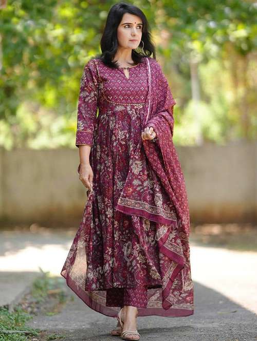 women three quarter sleeve kurta pant with dupatta set - 22014278 -  Standard Image - 0
