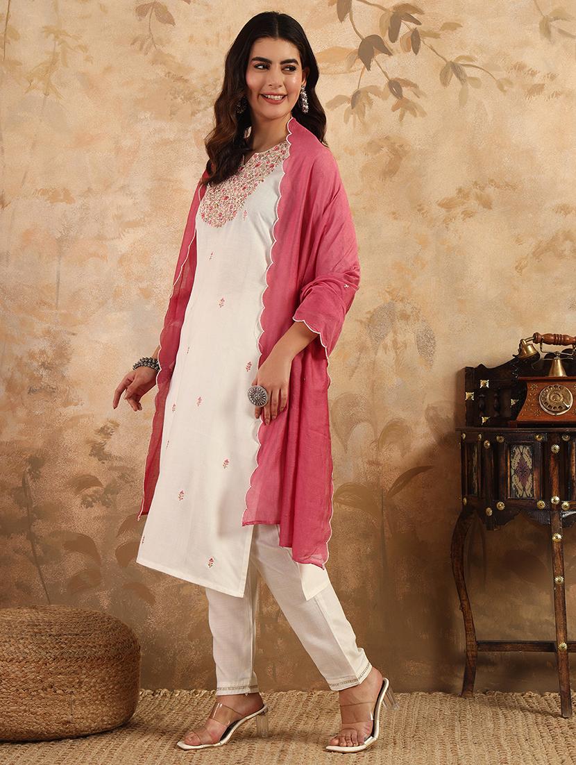 women three quarter sleeve kurta pant with dupatta set - 22014288 - Standard Image - 5