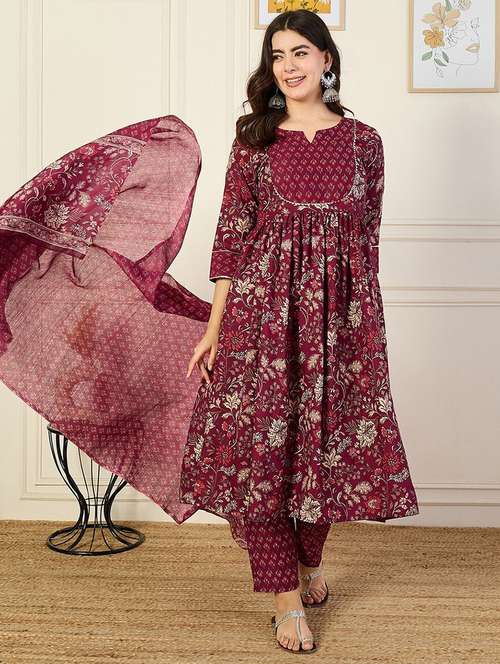 women three quarter sleeve kurta pant with dupatta set - 22014303 -  Standard Image - 0