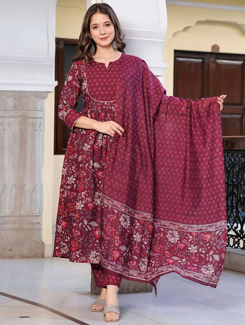 women three quarter sleeve kurta pant with dupatta set - 22014305 - Zoom Image - 0