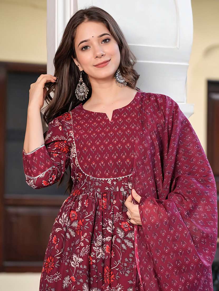 women three quarter sleeve kurta pant with dupatta set - 22014305 - Standard Image - 3